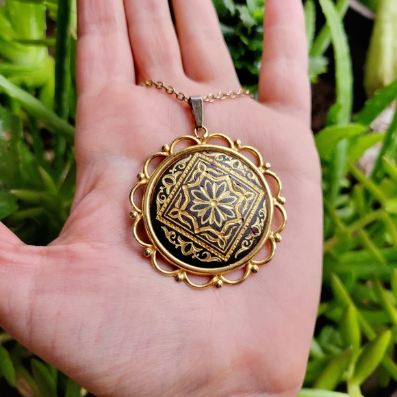 Vintage Ornate Necklace - Picture 7 of 13